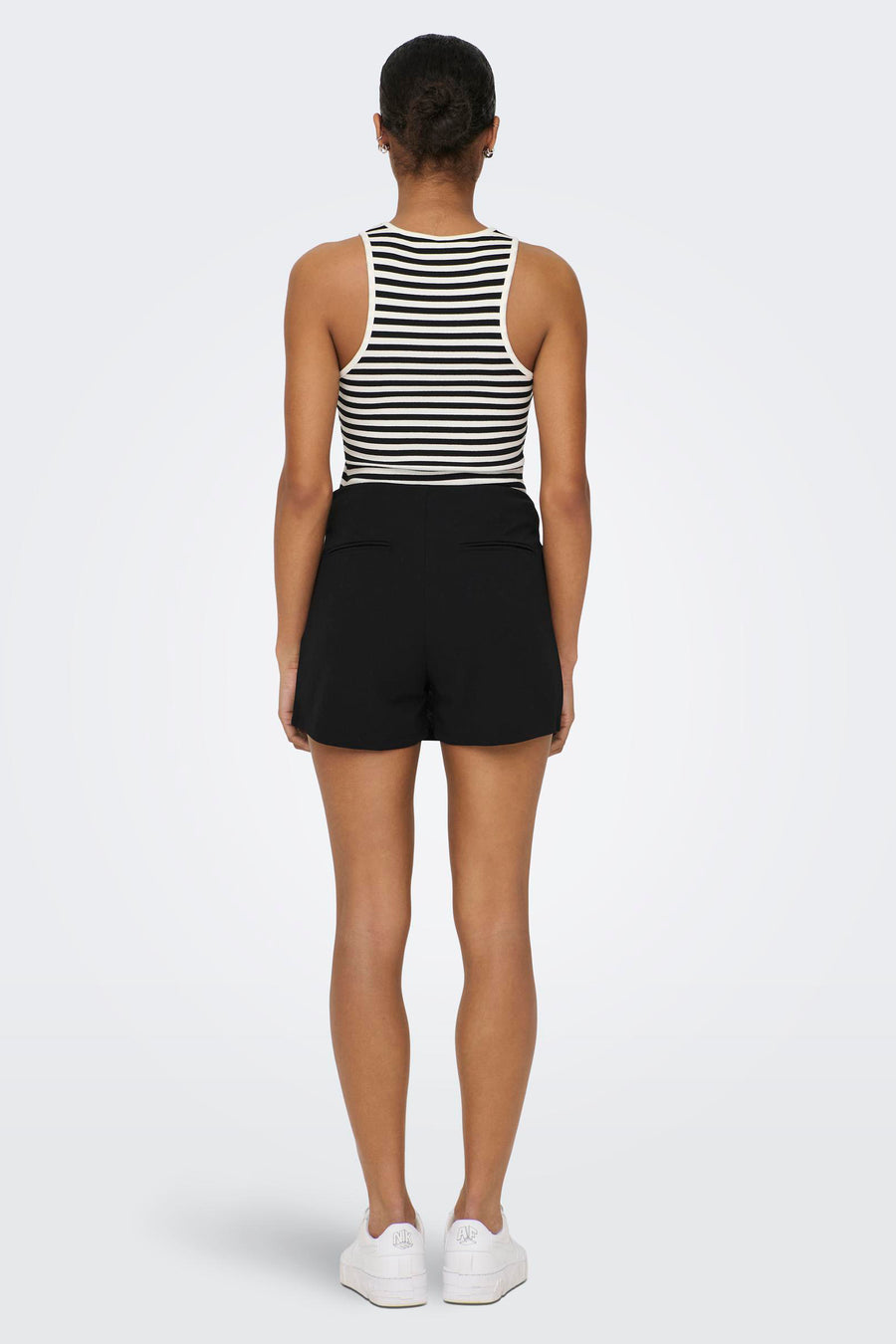 Short/rok Zwart - JDY