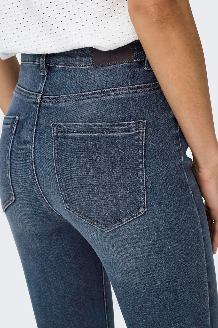 MILA FLARE - blue black denim