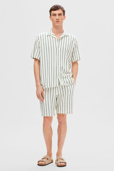 Short Groen - SELECTED