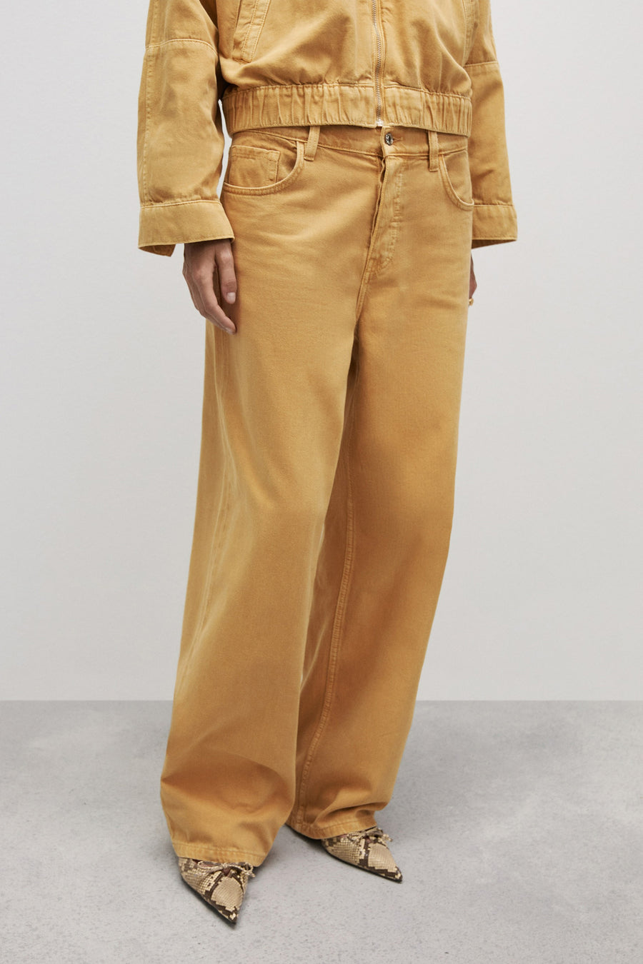 Colored jeans Bruin - Mango