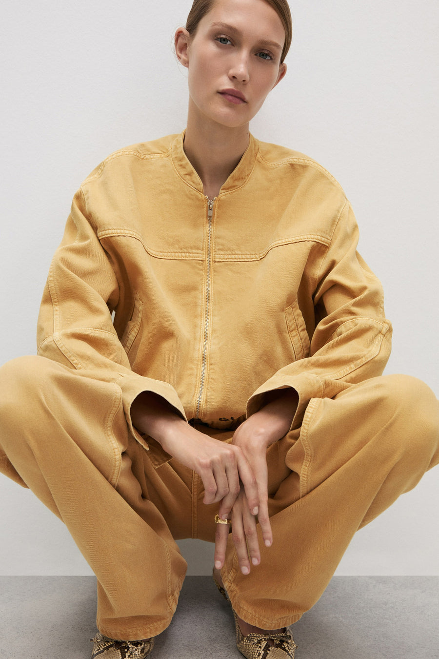 Colored jeans Bruin - Mango
