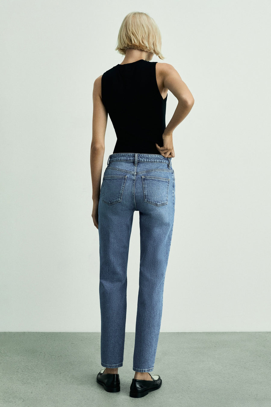 Mom Jeans Mid blue denim - Mango