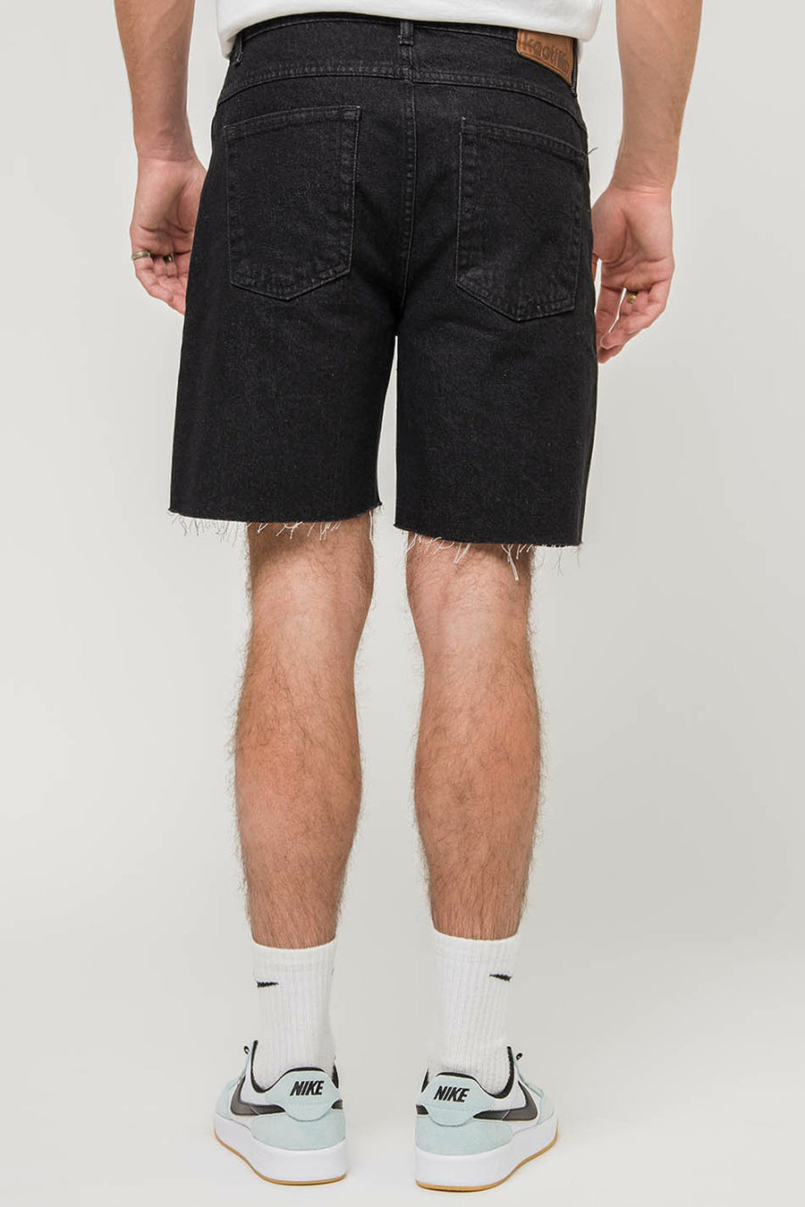 Short Zwart - KAOTIKO